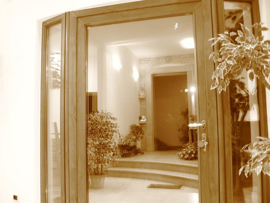 Guest House Caterina Пореч Екстериор снимка