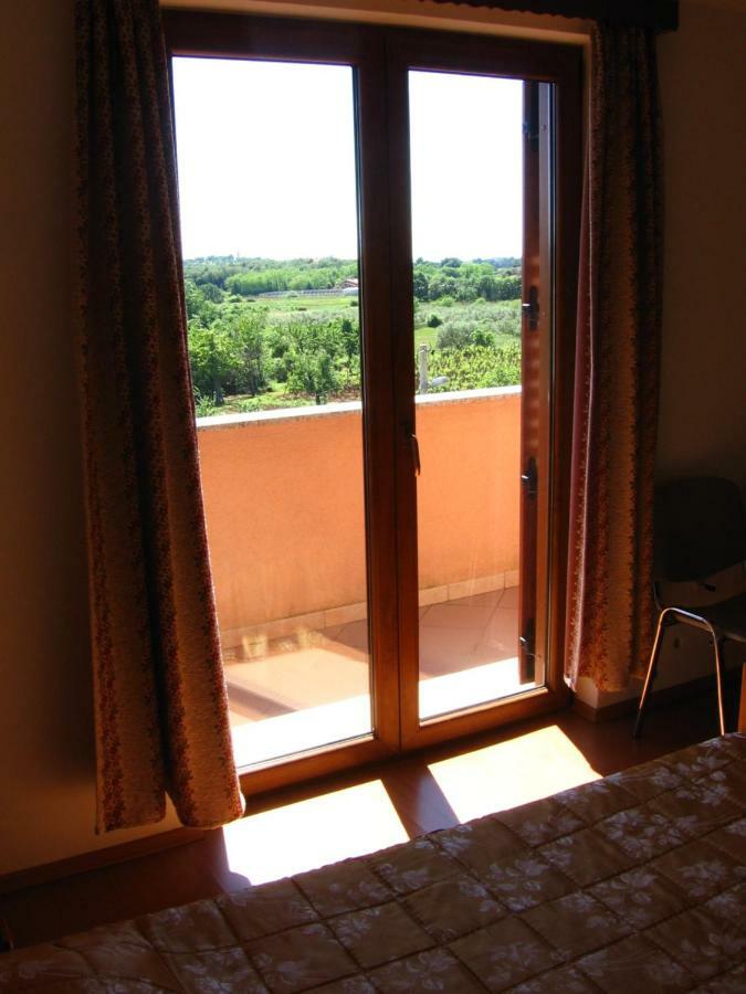 Guest House Caterina Пореч Екстериор снимка